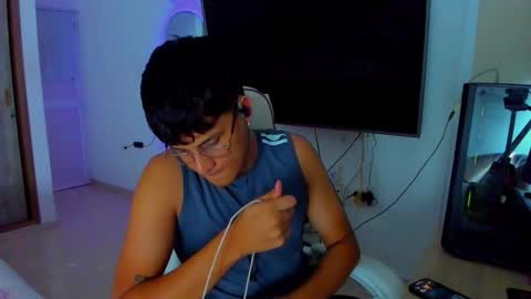 Rick online show from 11/08/25, 01:39