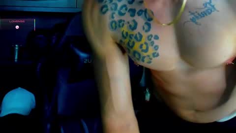 Snapshot of rickg_oficial chatting on 09/26/25, 12:14 RICKG online show from 09/26/25, 12:14