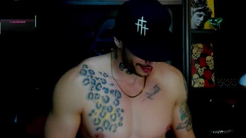 Snapshot of rickg_oficial chatting on 10/16/25, 11:17 RICKG online show from 10/16/25, 11:17