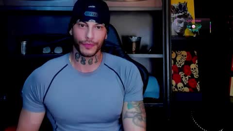 Snapshot of rickg_oficial chatting on 10/31/25, 12:22 RICKG online show from 10/31/25, 12:22