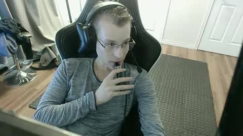 Snapshot of rickgosling chatting on 09/23/25, 02:42 rickgosling online show from 09/23/25, 02:42