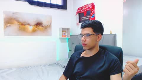 Ricki online show from 04/01/26, 04:37