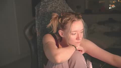 Snapshot of rickisanchez chatting on 02/24/25, 08:58 RickiSanchez online show from 02/24/25, 08:58