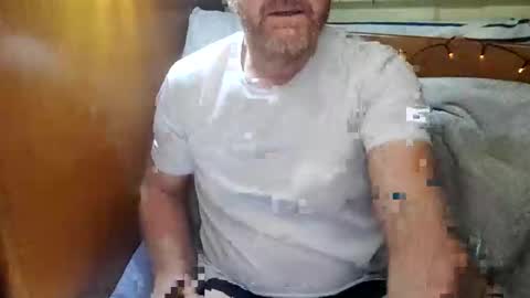 Snapshot of rickitou chatting on 02/28/26, 01:12 FireLion online show from 02/28/26, 01:12