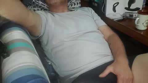 Snapshot of rickitou chatting on 04/08/26, 06:13 FireLion online show from 04/08/26, 06:13