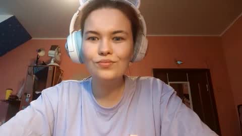 Snapshot of rickiwellman chatting on 11/04/25, 02:16 Elena online show from 11/04/25, 02:16