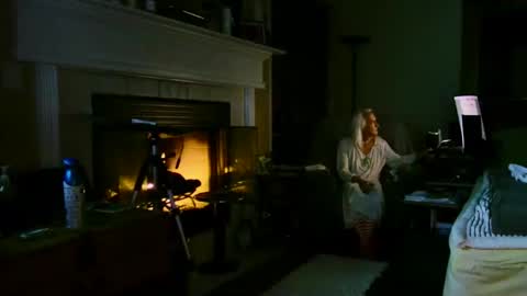 PINK HOLE TWINK online show from 12/21/25, 03:02