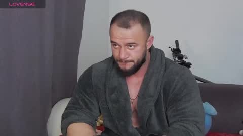 Snapshot of rickymiami1 chatting on 01/15/25, 08:37 rickymiami1 online show from 01/15/25, 08:37