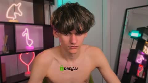 Rico online show from 03/15/26, 07:42