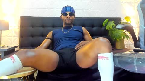 RicoBrowm online show from 02/05/25, 04:37