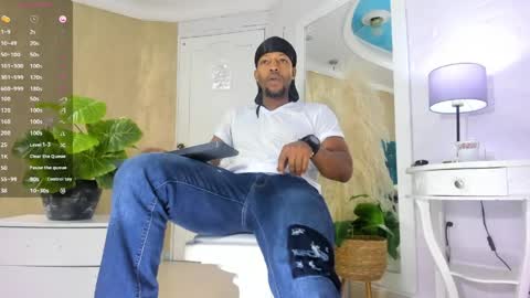 Snapshot of ricobrown777 chatting on 04/28/26, 04:17 RicoBrowm online show from 04/28/26, 04:17