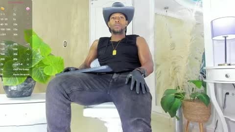 Snapshot of ricobrown777 chatting on 05/07/26, 04:40 RicoBrowm online show from 05/07/26, 04:40