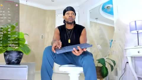 Snapshot of ricobrown777 chatting on 05/14/26, 04:08 RicoBrowm online show from 05/14/26, 04:08