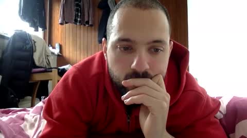 Snapshot of ridomou95 chatting on 12/14/25, 11:37 ridomou95 online show from 12/14/25, 11:37