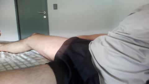 Snapshot of rielol23 chatting on 10/03/25, 03:42 rielol23 online show from 10/03/25, 03:42