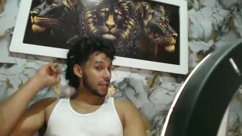 Snapshot of rigel_paxs chatting on 12/16/25, 04:17 rigel online show from 12/16/25, 04:17