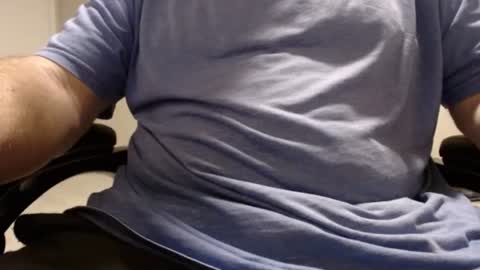 Snapshot of rightyoh chatting on 01/10/25, 03:39 rightyoh online show from 01/10/25, 03:39