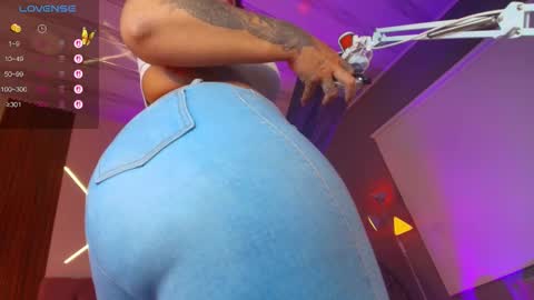 Snapshot of rihanna_rose chatting on 12/20/25, 08:54 Riha online show from 12/20/25, 08:54