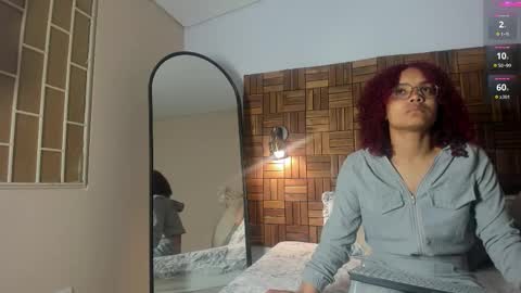 Snapshot of rihannadeep chatting on 10/18/25, 10:05 Sara online show from 10/18/25, 10:05