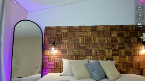 Sara online show from 11/10/25, 10:03