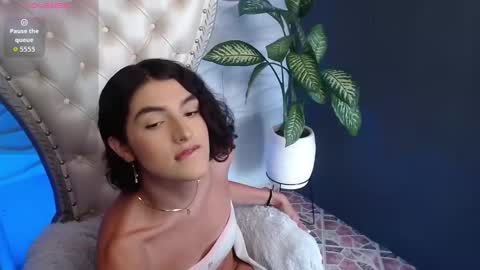 Snapshot of rihannagil chatting on 12/19/25, 02:02 rihanna online show from 12/19/25, 02:02