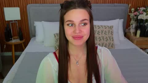 Snapshot of rihannariley chatting on 11/01/25, 05:04 Rihanna online show from 11/01/25, 05:04