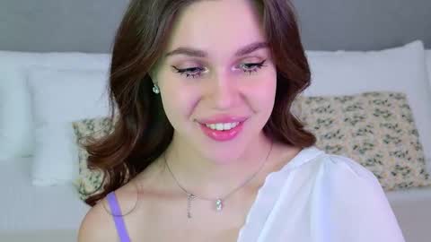 Snapshot of rihannariley chatting on 11/28/25, 05:15 Rihanna online show from 11/28/25, 05:15