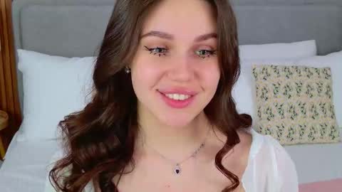 Snapshot of rihannariley chatting on 12/15/25, 05:39 Rihanna online show from 12/15/25, 05:39