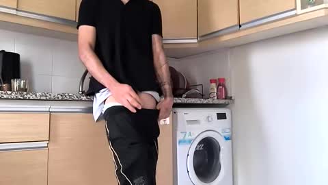 Snapshot of riia362963 chatting on 10/07/25, 05:48 riia362963 online show from 10/07/25, 05:48