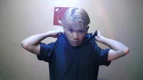 riiichie12 online show from 10/05/25, 09:29