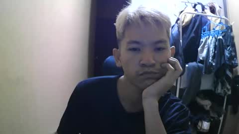 riiichie12 online show from 10/28/25, 06:21