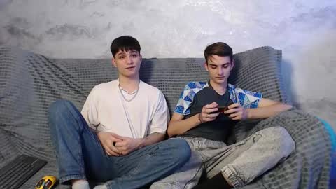 Snapshot of rik_and chatting on 11/29/25, 11:35 Rick online show from 11/29/25, 11:35