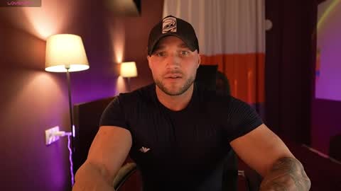 rikadler online show from 04/12/26, 01:49