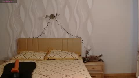 Snapshot of riley_annet chatting on 01/04/25, 05:58 Riley online show from 01/04/25, 05:58