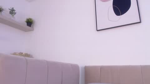 Snapshot of riley_bensongh chatting on 02/05/25, 10:33 Riley online show from 02/05/25, 10:33