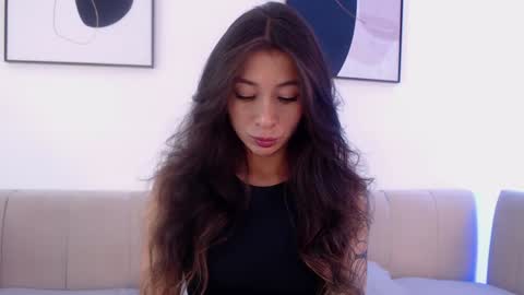 Snapshot of riley_bensongh chatting on 02/08/25, 07:59 Riley online show from 02/08/25, 07:59