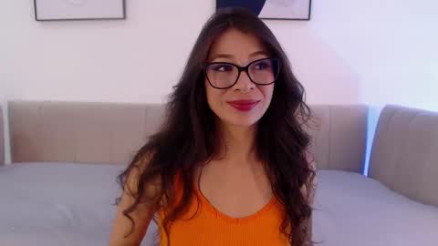 Snapshot of riley_bensongh chatting on 02/16/25, 08:11 Riley online show from 02/16/25, 08:11