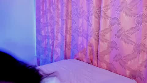 Snapshot of riley_bensongh chatting on 10/16/25, 10:33 Riley online show from 10/16/25, 10:33