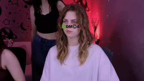 Meow online show from 04/15/26, 07:21