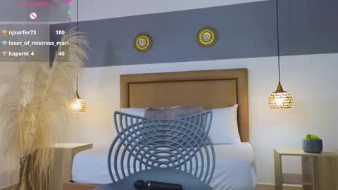 Riley Sierra online show from 02/01/25, 03:28