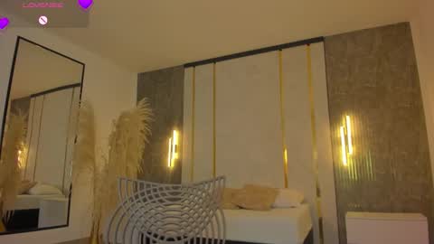 Riley Sierra online show from 09/16/25, 12:50