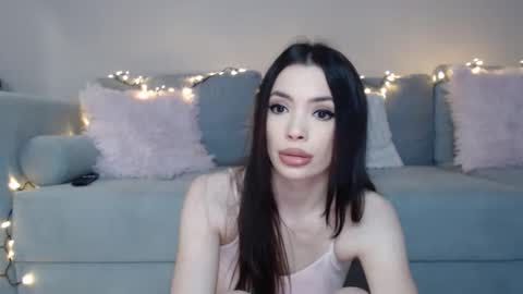 RileyEve online show from 12/20/25, 04:52