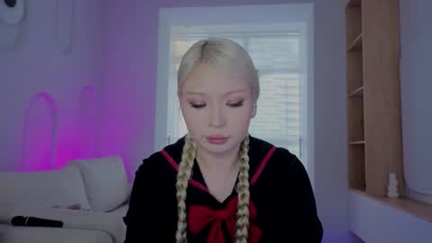 Snapshot of rileymee chatting on 09/13/25, 03:39 rileymee online show from 09/13/25, 03:39