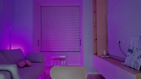 Snapshot of rileymee chatting on 11/02/25, 12:13 rileymee online show from 11/02/25, 12:13