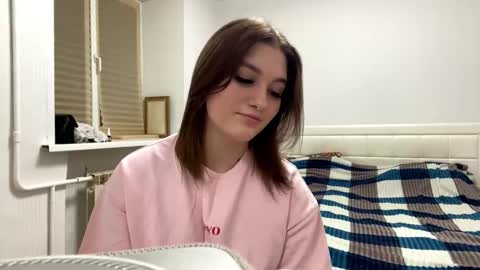 Snapshot of rimacohea chatting on 12/16/25, 05:18 Rima 18yo online show from 12/16/25, 05:18