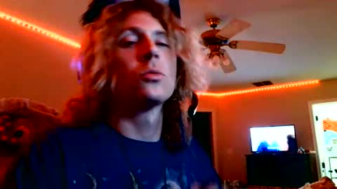 TheRealCatNoir online show from 05/26/26, 07:04