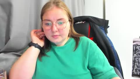 rina16 online show from 11/01/25, 07:05