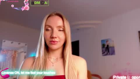 Snapshot of rina_asty chatting on 11/30/25, 08:02 Rina Asty online show from 11/30/25, 08:02