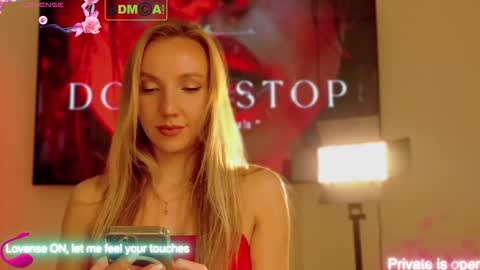 Snapshot of rina_asty chatting on 12/15/25, 08:13 Rina Asty online show from 12/15/25, 08:13