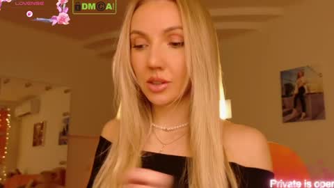 Rina Asty online show from 04/05/26, 05:10